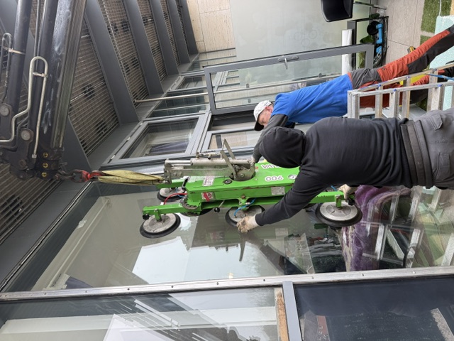 About Kilburn Glazing